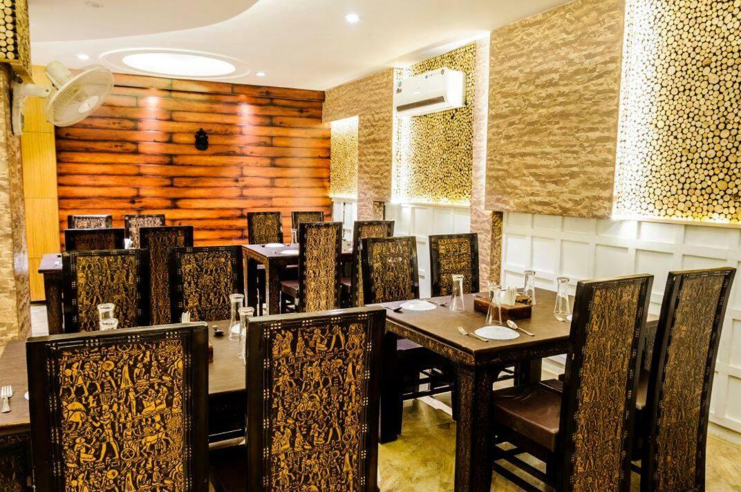 Hotel Yash Inn Mirzāpur Exteriér fotografie