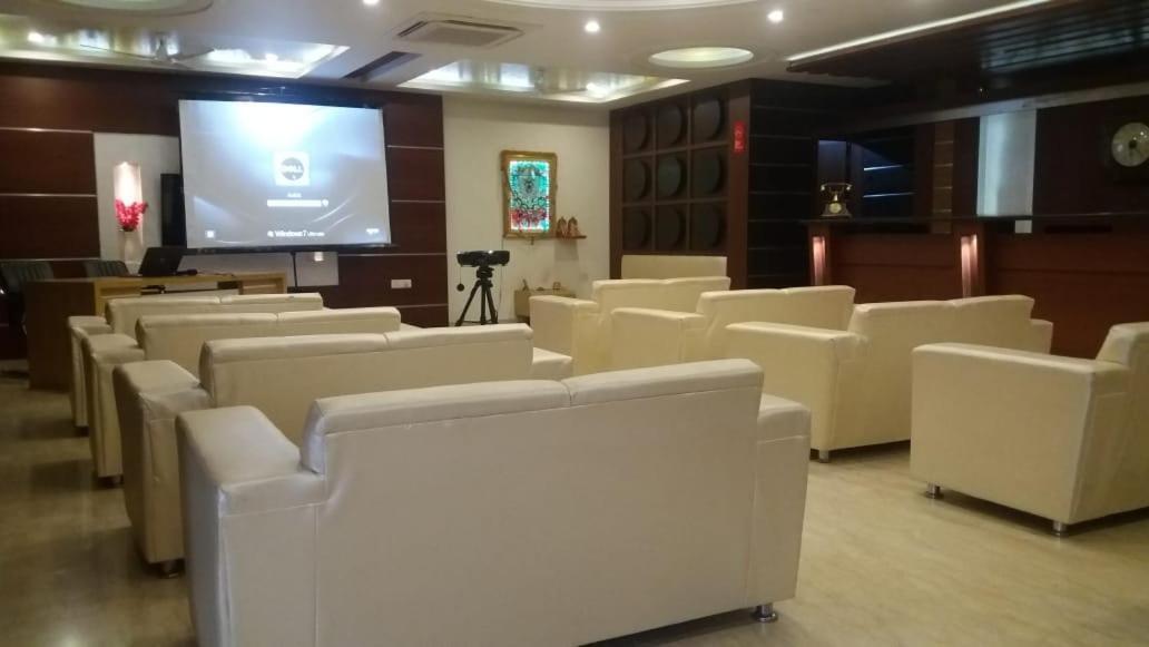 Hotel Yash Inn Mirzāpur Exteriér fotografie